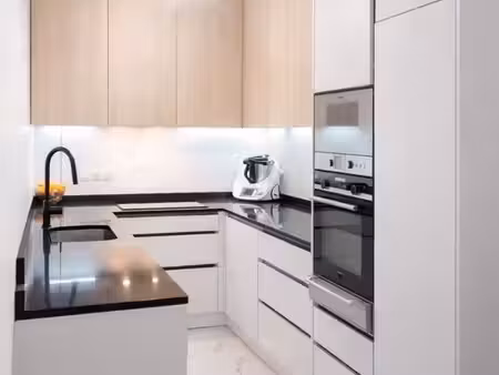 à vendre – superbe t4 de 96 m² avec balcon plein sud et vue sur jardin – paris 19e