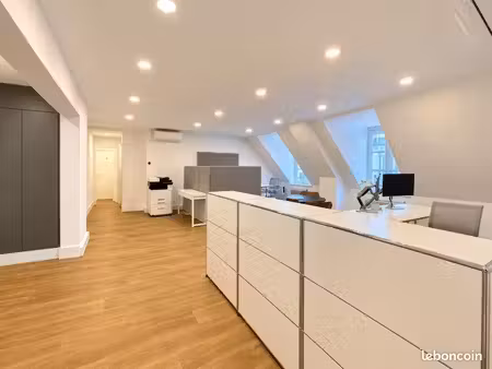 bureaux 161 m²