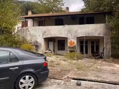 villa entièrement à rénover – les révoires à la turbie