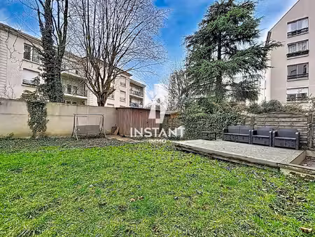 charenton-le-pont – rez-de-jardin d'exception avec vaste jar