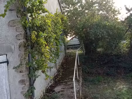 ancien batiment de ferme en tres bon etat