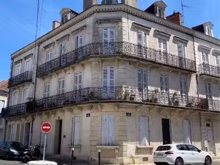 logement t2/ local professionnel - centre ville -