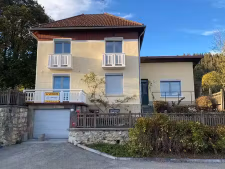 maison familiale rénovée – 4 chambres – oye-et-pallet