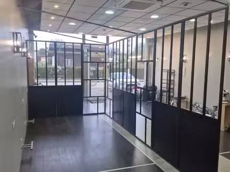 cellule commerciale 90m2 avec reserve