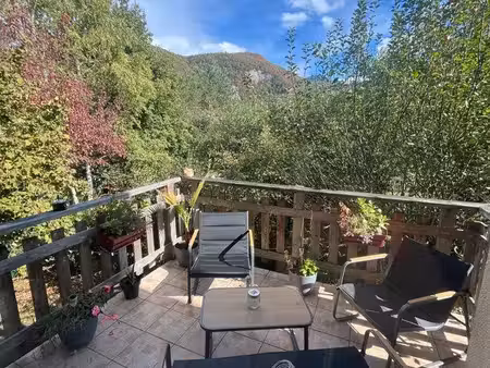 à louer – maison mitoyenne 59 m² avec jardin  terrasse & garage à nans-sous-sainte-anne (2