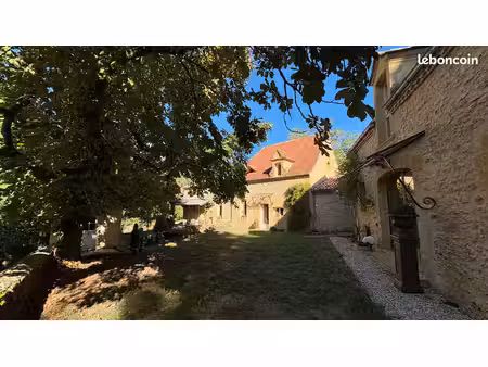 propriété corps de ferme rénovée  piscine