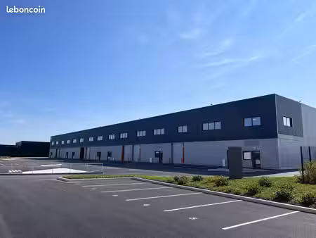 locaux d'activité à louer - 310 m²