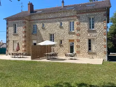 maison de maître en pierre – chambres d’hôtes 24 000 ca – chartres