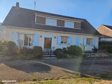 maison 144 m2 avec terrain 1 hectare