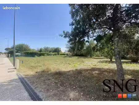 terrain 1332 m² fronton