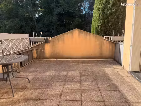 appartement t3 50 m2 avec terrasse