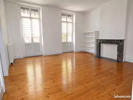 bureaux 69 m² muret