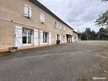 propriété 8 pièces 188 m²