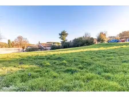 terrain 915 m² colomiers