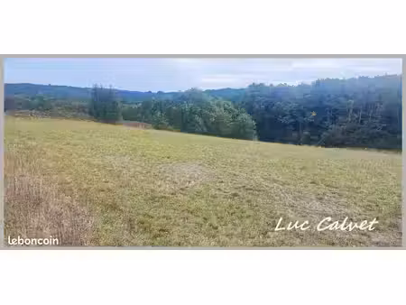 terrain 1 970 m² le born