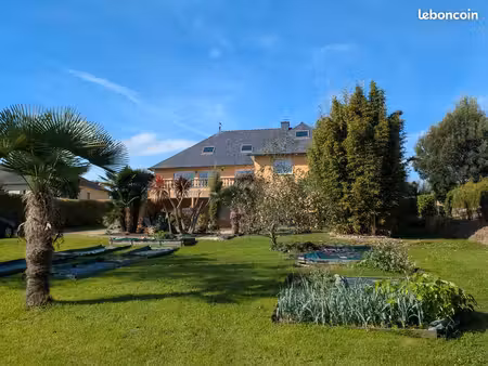 villa avec loft et deux gîtes/apparts proche mer