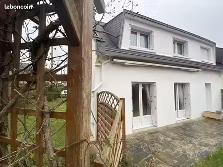 le relecq-kerhuon – proche bourg – maison rénovée avec soin