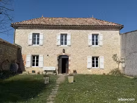 propriété 4 pièces 97 m²