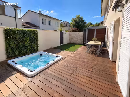 t3 de plain-pied  exposé plein sud  avec jardin et spa privatif