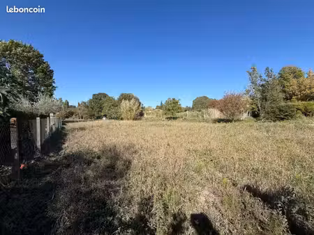 terrain 700 m² lugon et l ile du carnay