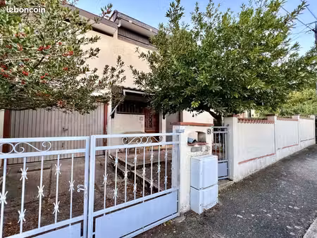 montrabé. maison 4 chambres avec jardin intime et arboré. un beau potentiel à optimiser