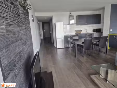 bel appartement de 57 m2 vendu meublé
