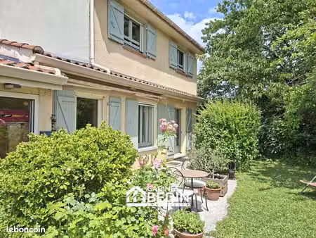 maison 6 pièces 150 m²