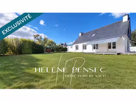maison avec vie de plain-pied  jardin clos de 1 102 m²  à quelques pas du bourg.