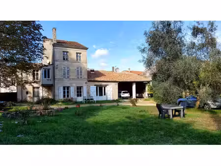 jolie maison de caractère beauvoir sur niort
