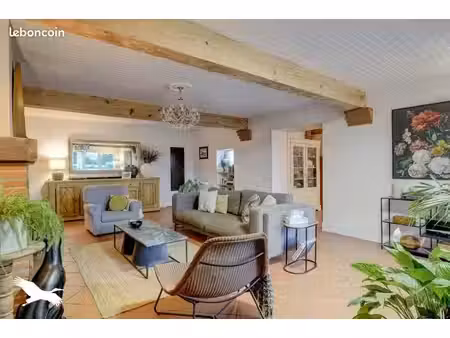 ferme 6 pièces 230 m²