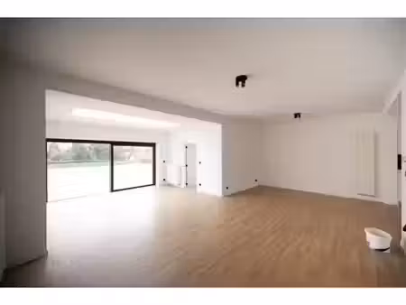 penthouse à louer à tiensestraat 17 hoegaarden (rbx20508)