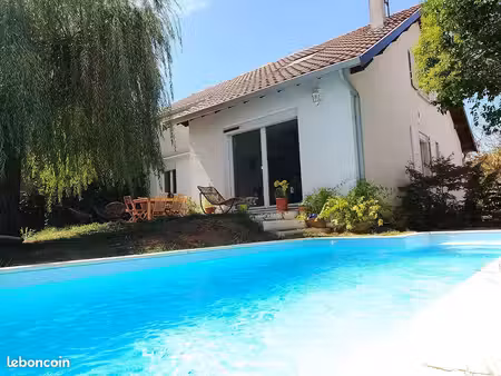 maison 6 pièces 162 m²