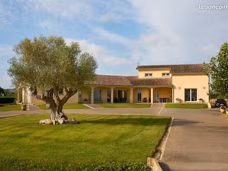 propriété de caractère sur 7 700 m² de terrain dans le nord toulousain