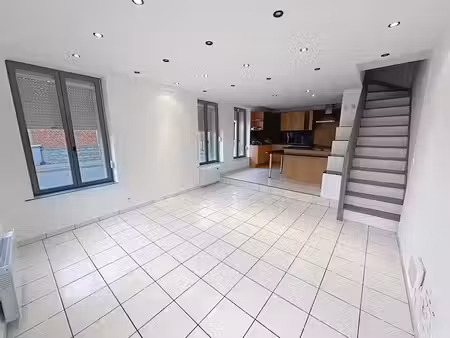 location maison 4 pièces 68 m² à santes (59211)  731 €