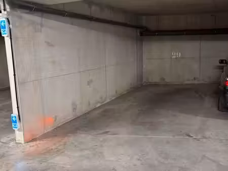 place de parking sous sol montpellier