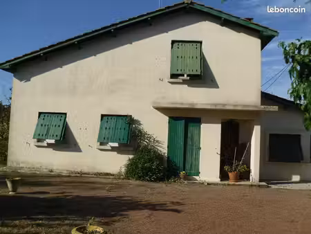 maison individuelle sur un terrain de 2000 m2