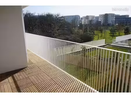 t3 de 61m² + grande loggia et place de parking
