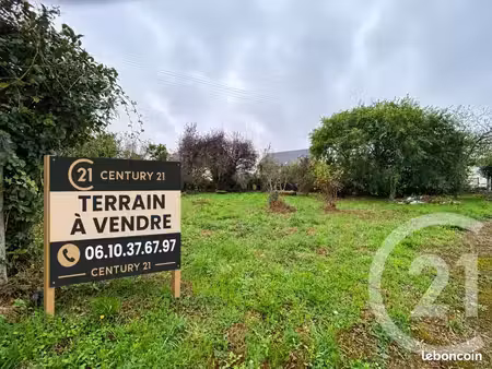 terrain 503 m² lanhelin