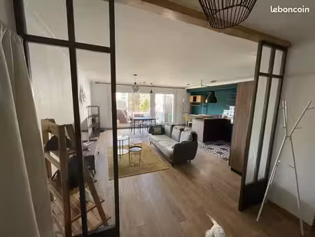 appartement t3 rénové de 75 m²  balcon sud  parking sécurisé et cellier