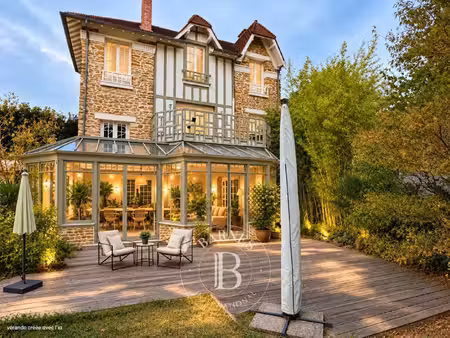 maison de luxe à vendre dans le quartier la varenne