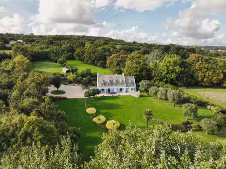 maison de luxe à vendre dans le quartier elorn-tinduff