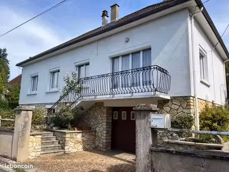 pavillon familial 4 chambres sur sous-sol
