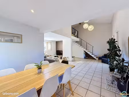 maison 6 pièces 118 m²