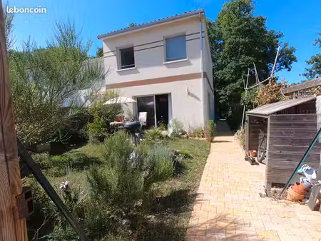 4 pièces · 100 m² · saint​-​médard​-​en​-​jalles 33160 quartier corbiac - magudas - gajac
