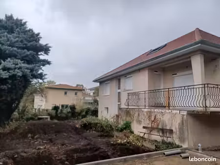 maison refaite à neuf l'oiselet