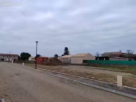 terrain 393 m² sablons