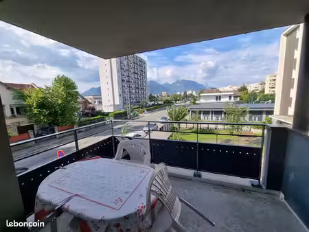 spécial investisseur t2 45m² + terrasse vendu loué meublé