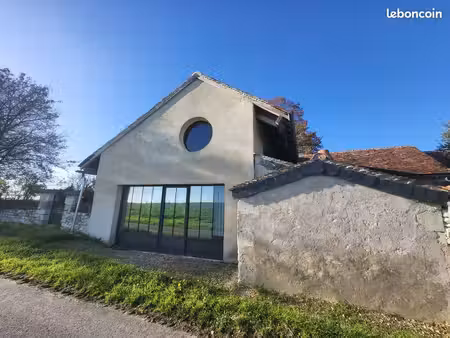 maison de village 3 chambres sur 800 m² de terrain