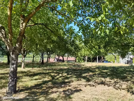 terrain 410 m² la riviere