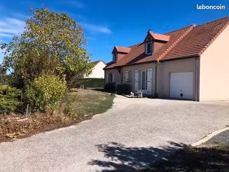pavillon spacieux et lumineux pavillon de 156 m² avec véranda et grand jardin aménagé